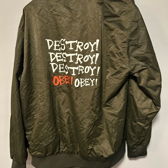 Obey olive bomber jacket - Picture 3 of 3